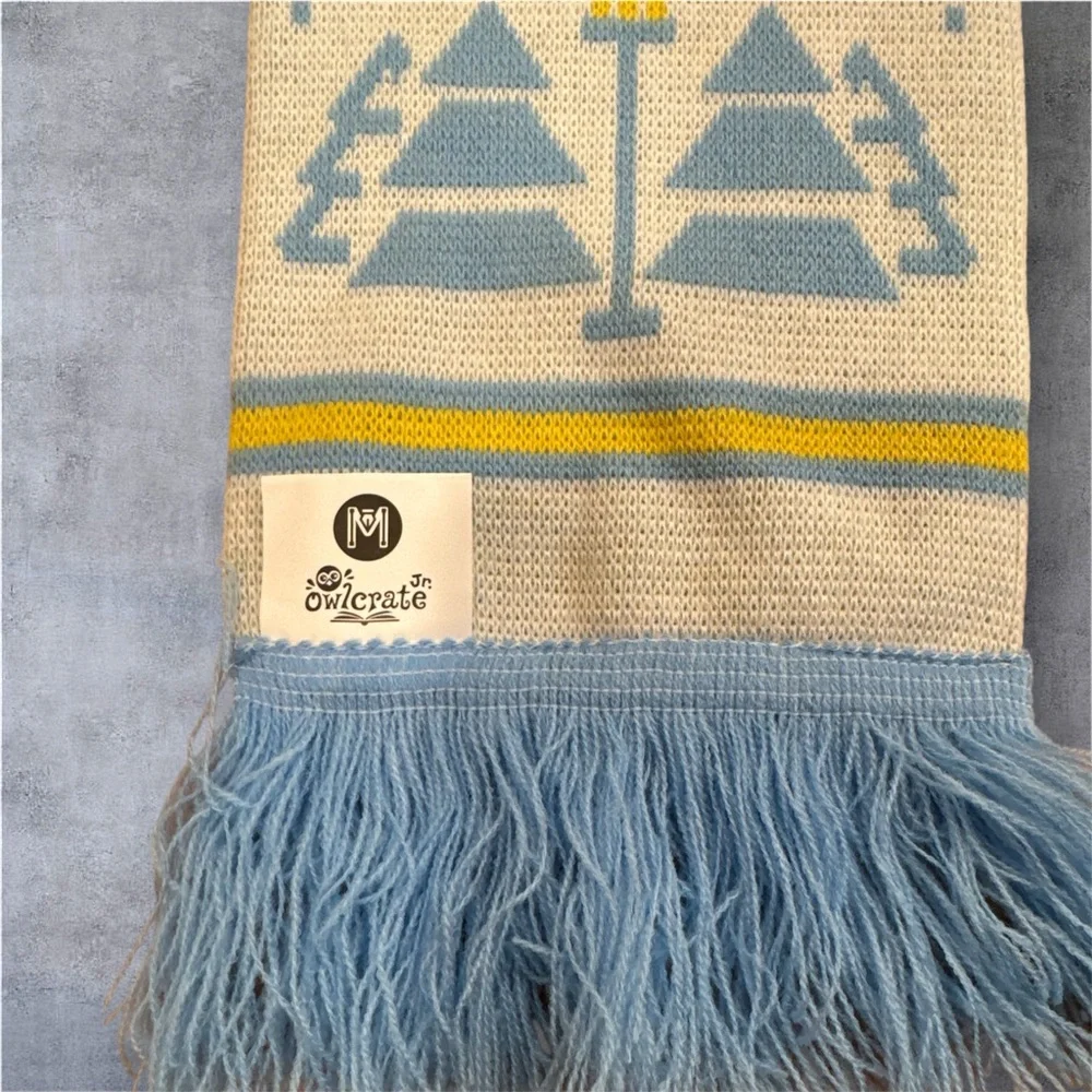 Narnia Blue and White Scarf